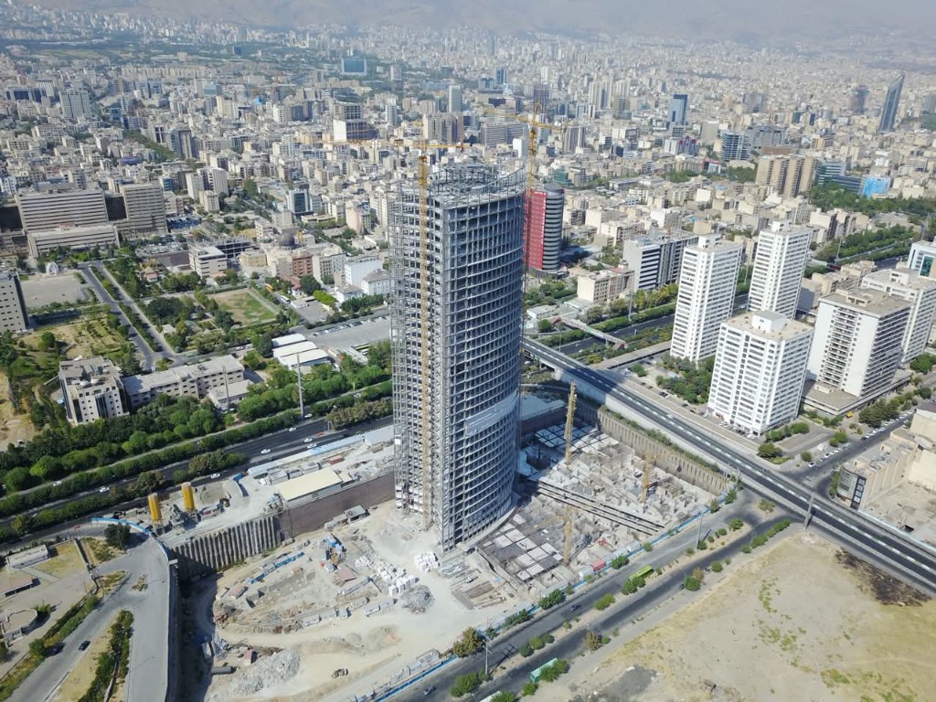 برج‌های دو قلوی مخابرات بزرگراه همت